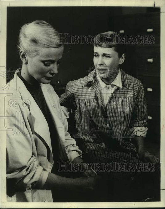 1960 Anne-Marie Gyllenspetz and Bibi Andersson in "Brink of Life" - Historic Images