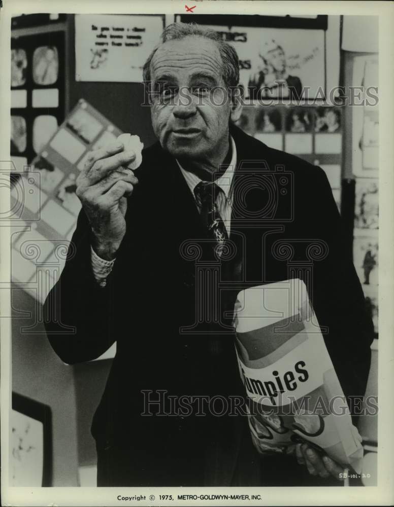 1975 Walter Matthau as Willy Clark in &quot;The Sunshine Boys&quot; - Historic Images