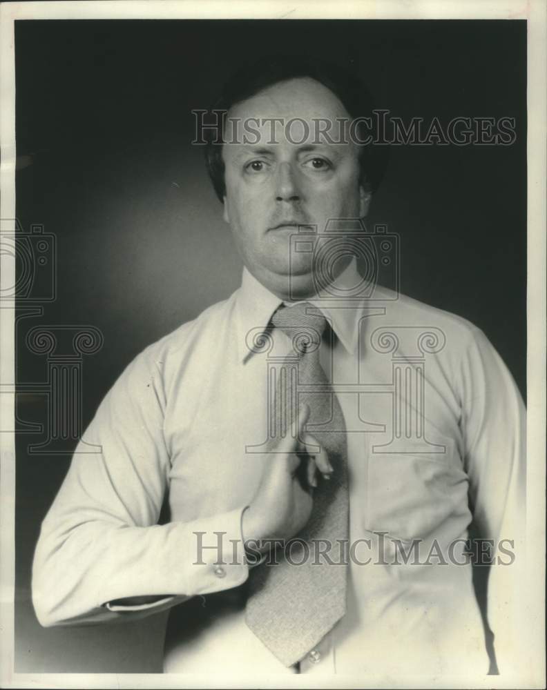 1978 John Kronin of the Herald American shows sign language - Historic Images