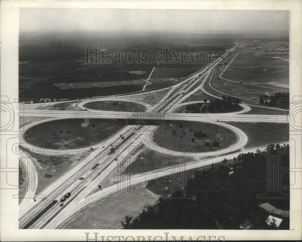 1956 Cloverleaf shaped autobahn linking several cities in Germany - Historic Images