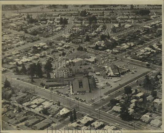 1973 Air view of St. Agnes Hospital looking Southwest - Historic Images