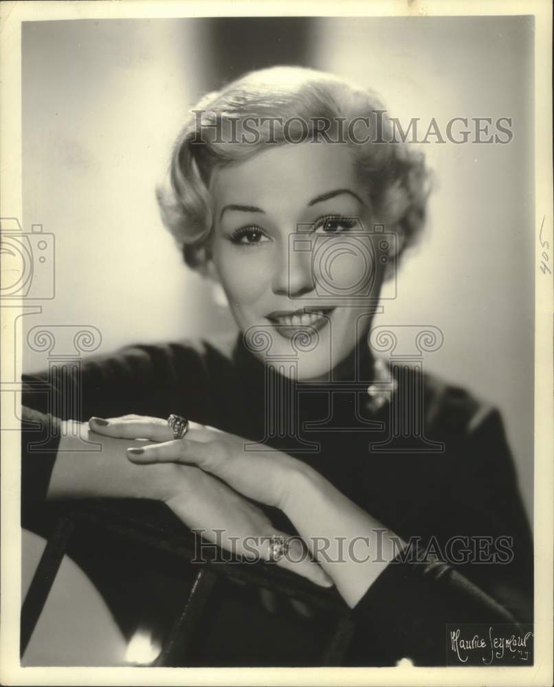 1960 Press Photo Evelyn Page stars as Ruth Sherwood in &quot;Wonderful Town&quot; musical - Historic Images