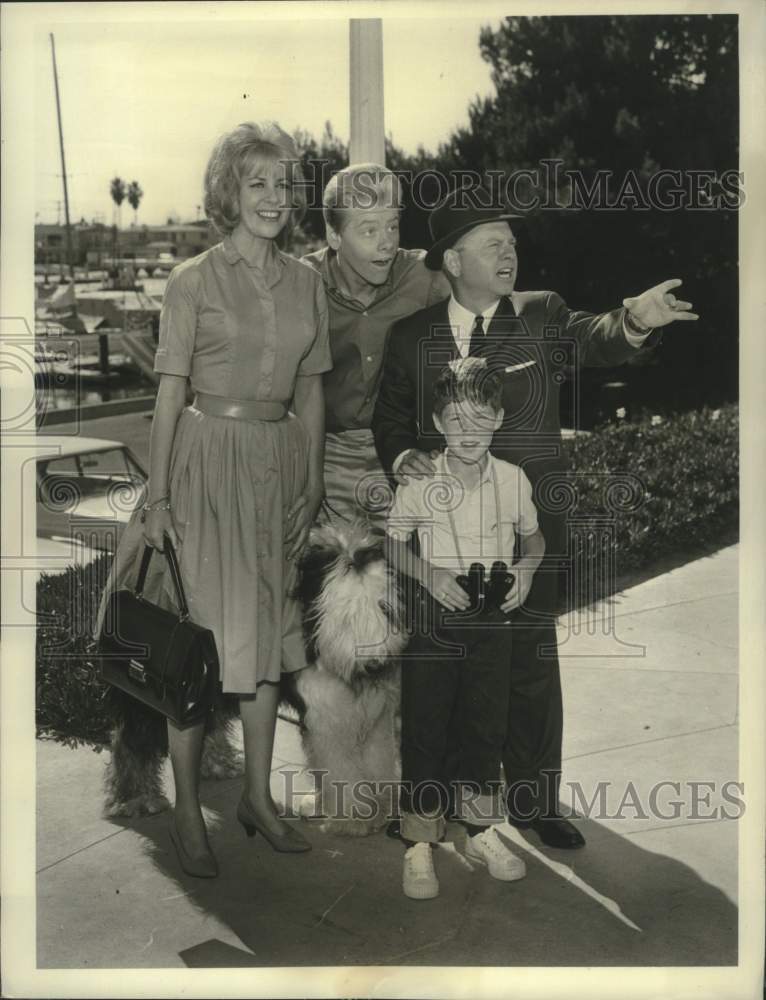 1964 Mickey Rooney with his costars in a comedy series "Mickey" - Historic Images
