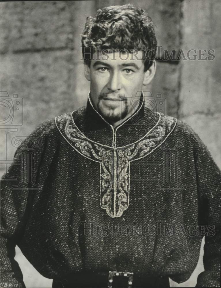 Peter O'Toole plays as King Henry II in the film "Becket" - Historic Images