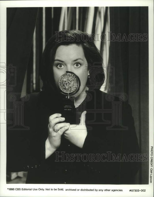 1998 Rosie O'Donnell hosts the 52nd Annual "Tony" Awards - Historic Images