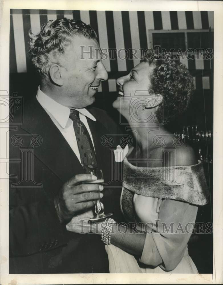 American actress Mary Martin with Italian opera singer Ezio Pinza - Historic Images