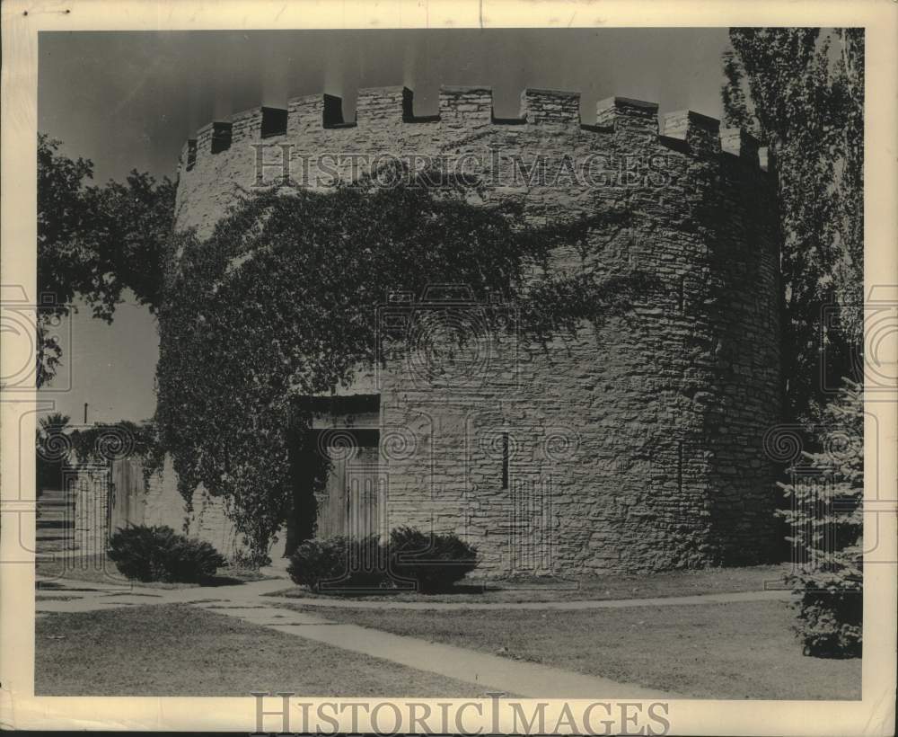 1976 of Round Tower At Fort Smelling In September - Historic Images