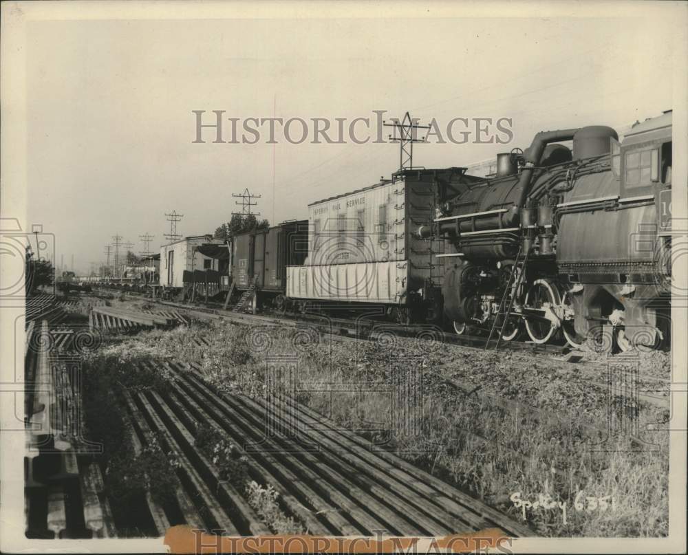 1937 Locomotive powers weldng machine and auxiliary equipment - Historic Images