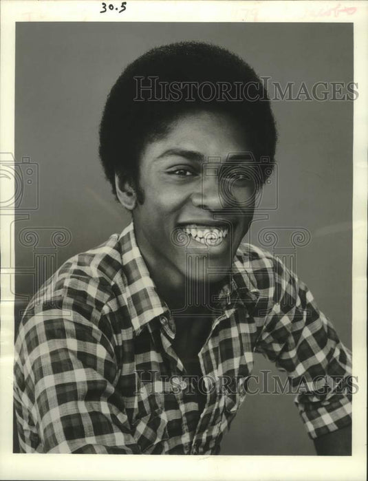 1975 Young actor Lawrence Jacobs stars in "Welcome Back, Kotter" - Historic Images