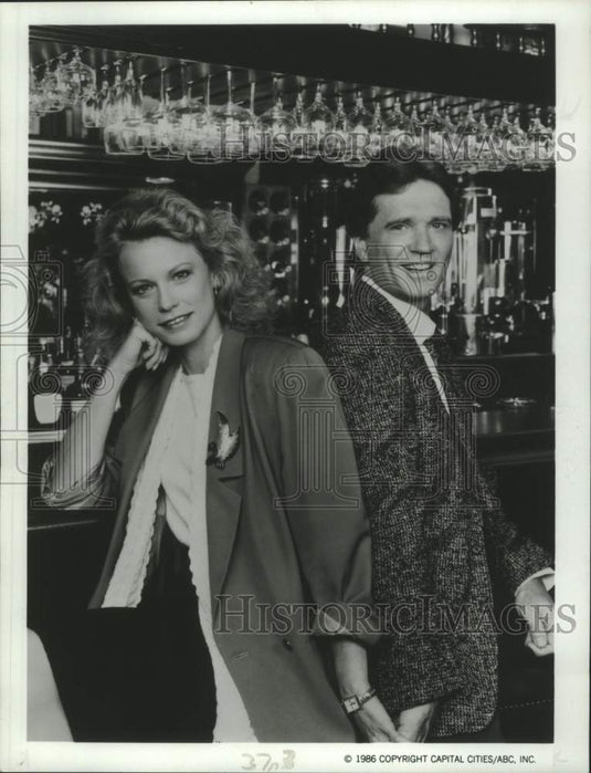 1986 Shelley Hack and Tom Mason star in the series "Jack and Mike" - Historic Images