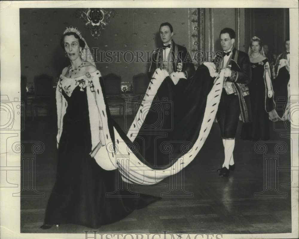 1947 Regal Splendor Marks Opening of Riksdag Stockholm Sweden - Historic Images