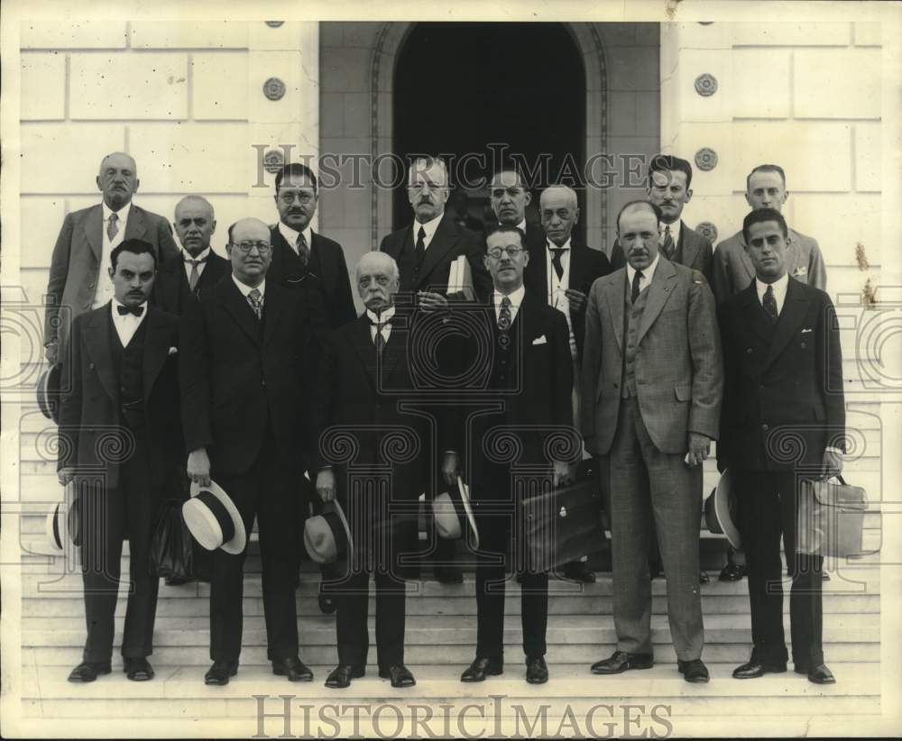 1928 Shows the Mexican Delegation to the Pan American Conference - Historic Images