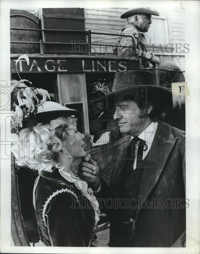 1974 Press Photo Richard Crenna shown filming Honky Tonk - lrx16121 - Historic Images