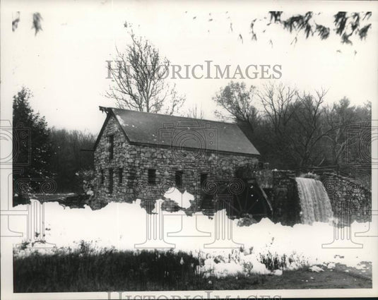 1963 The Sewage overflow from Marlboro to the Old Grist Mill - Historic Images