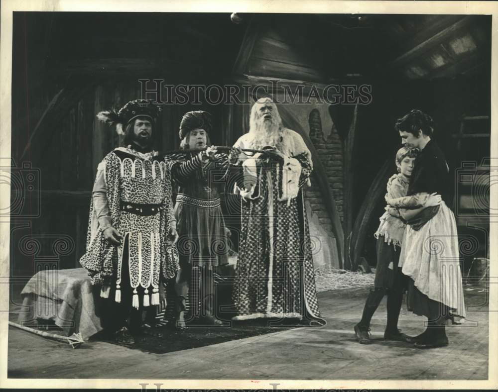 1960 Kirk Jordan &amp; Rosemary Kuhlmann Star in Amahl &amp; Night Visitors - Historic Images