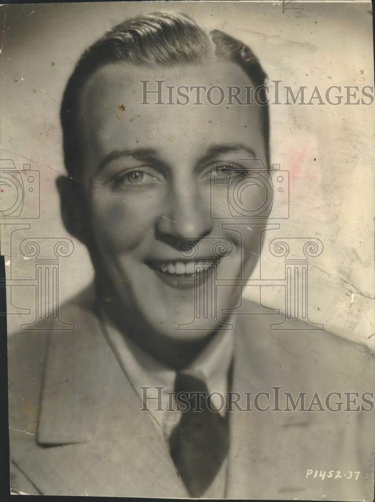1934 Bing Crosby stars in Too Much Harmony-Historic Images