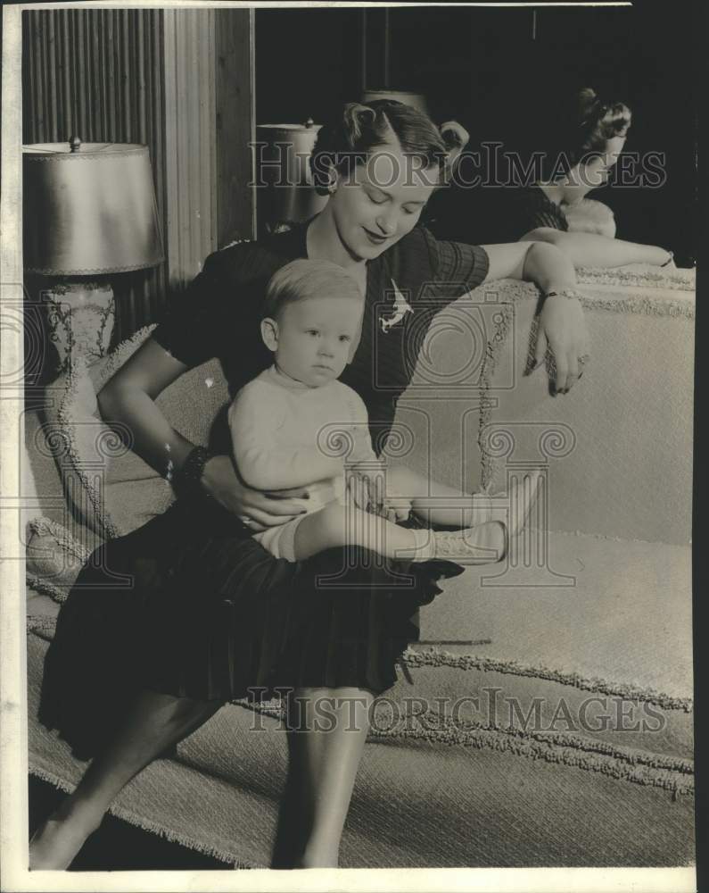 1942 Ruth Bailey and son, Eugene L. Swigart, Jr. - Historic Images