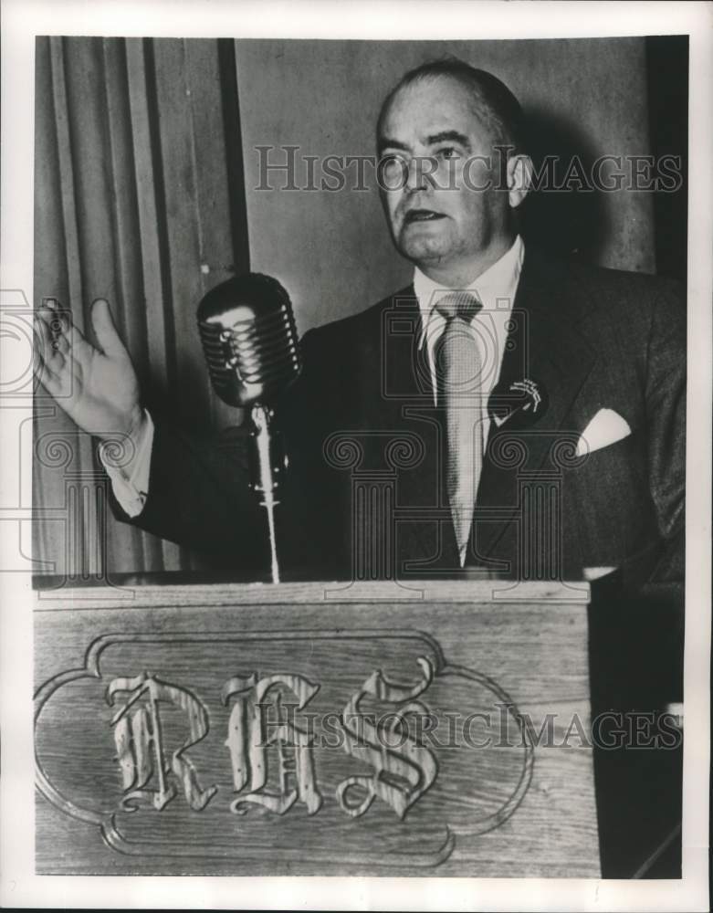 1951 William Hutchinson speaks at Pennsylvania School Convention - Historic Images