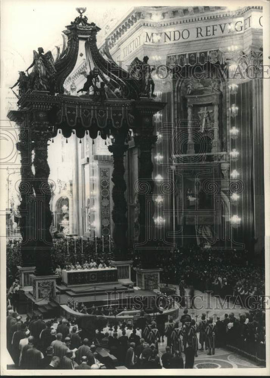 1969 Mass Celebrated by Pope Paul VI in St. Peter's Basilica Rome - Historic Images