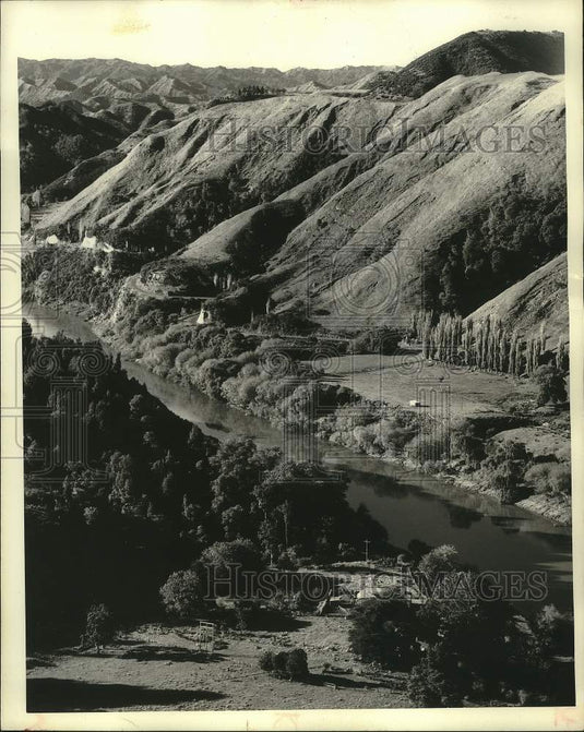 1973 Great view at the Wanganui River, near Jerusalem, New Zealand - Historic Images