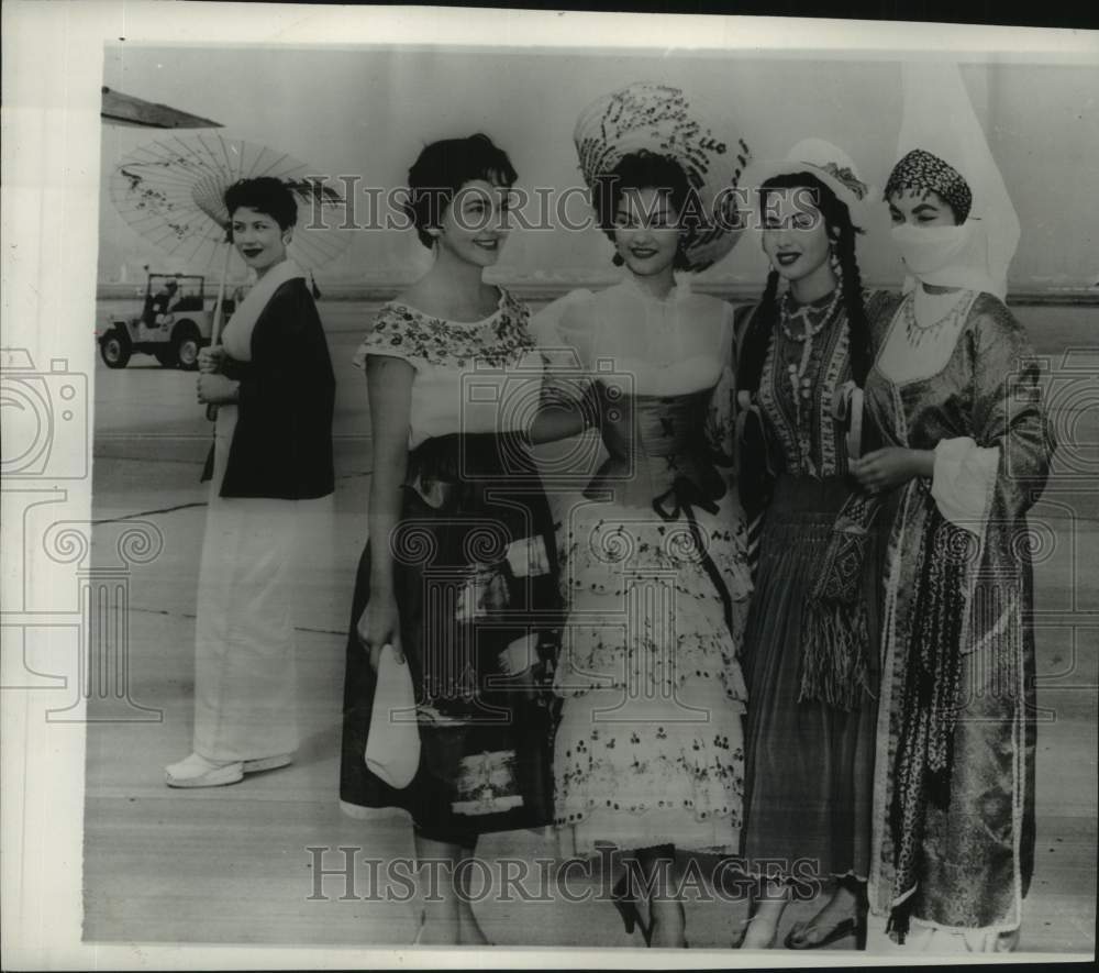 1955 Five Miss Universe Candidates Arrive in Long Beach, California-Historic Images