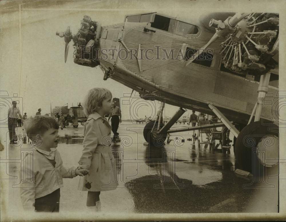 1972 Youngsters Give Vintage Ford Tri-Motor Once Over at Air Show - Historic Images
