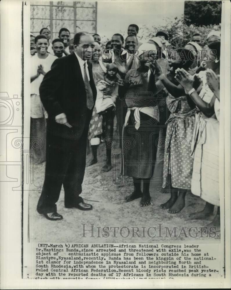 1959 group applauds African National Congress leader Hastings Banda - Historic Images