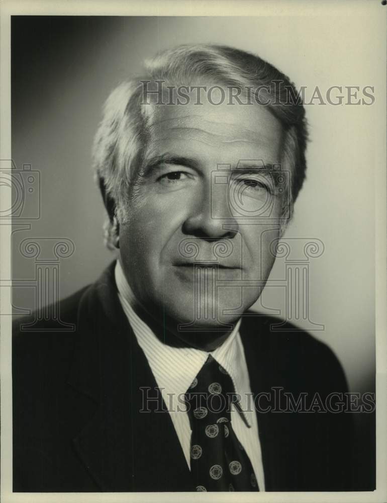 1980 Press Photo Harry Reasoner in CBS Reports: