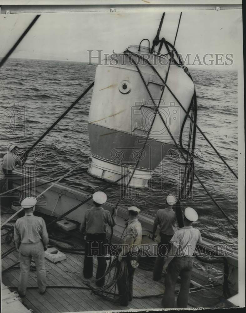 1968 Navy submarine rescue chamber being lifted in San Diego, Calif. - Historic Images