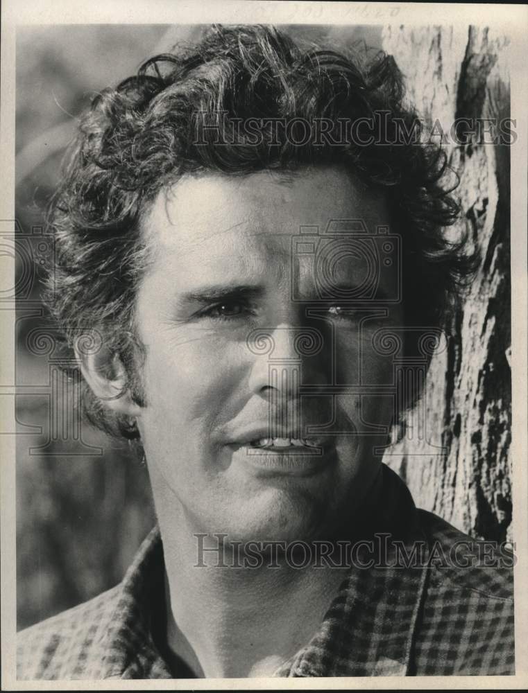 1974 Press Photo Dack Rambo stars in the comedy series &quot;Dirty Sally&quot; - Historic Images