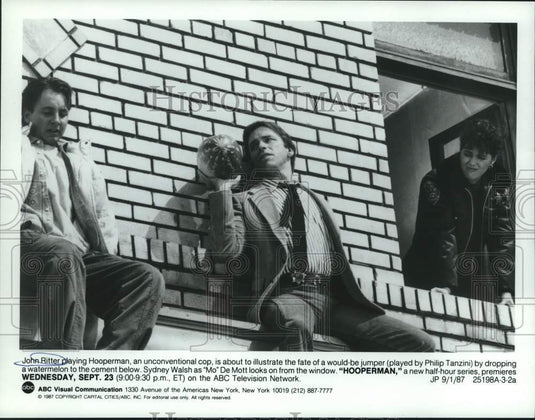 1987 John Ritter and Philip Tanzini star in the series "Hooperman" - Historic Images