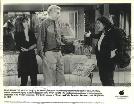 1992 Press Photo Lisa Rieffel, Richard Mulligan and Dinah Manoff in "Empty Nest" - Historic Images