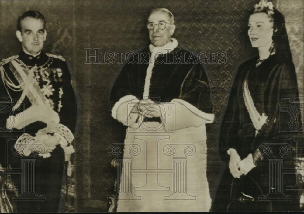 1957 Prince Rainier and Princess Grace with the Pope in Vatican City-Historic Images
