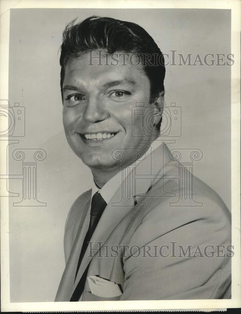 1957 Press Photo Guy Mitchell launches &quot;The Guy Mitchell Show&quot; on ABC - Historic Images