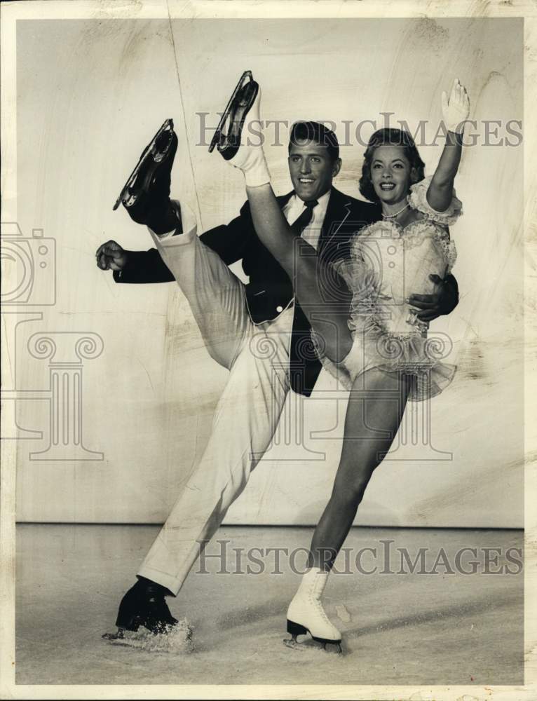1959 Richard Dwyer & Lesley Goodwin At Olympia Stadium Ice Follies-Historic Images