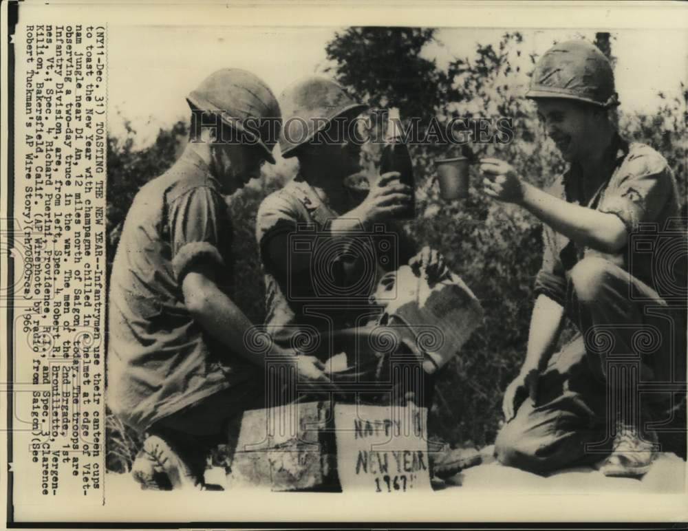 1966 Infantrymen Celebrate New Years 12 Miles North of Saigon-Historic Images