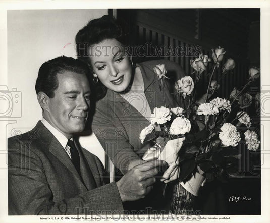 1956 John Forsythe and Maureen O'Hara in "Everything But The Truth"-Historic Images