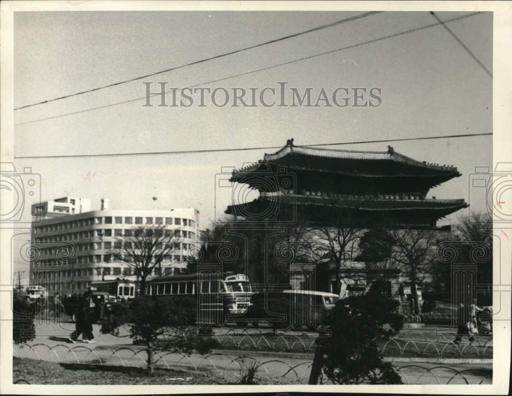 1960 Press Photo View of a street in Seoul, Korea - lrx57408- Historic Images