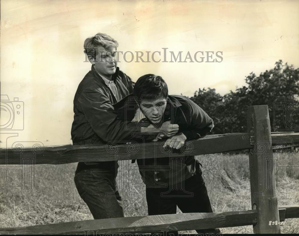 1961 Press Photo Troy Donahue and Hampton Fancher Portray Enemies in &quot;Parrish&quot; - Historic Images