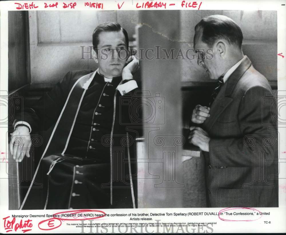 1987 Press Photo Robert De Niro and Robert Duvall in &quot;True Confessions&quot; - Historic Images