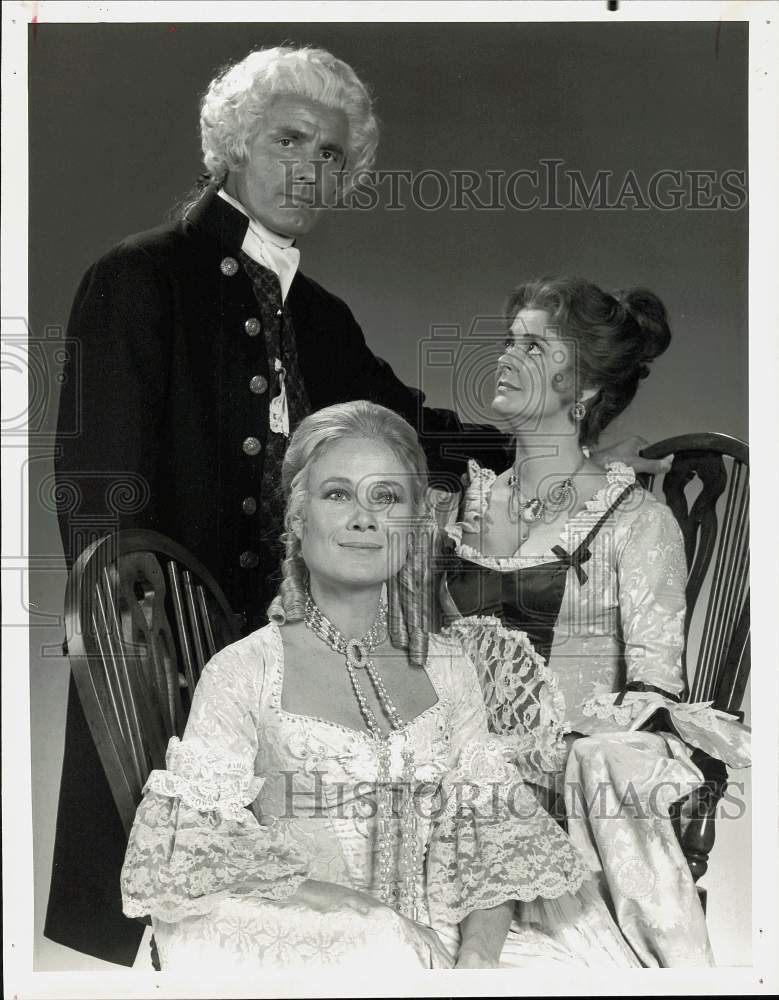 1975 Press Photo James Luisi, Bibi Besch, &amp; co-star in &quot;FIrst Ladies&#39; Diaries&quot; - Historic Images