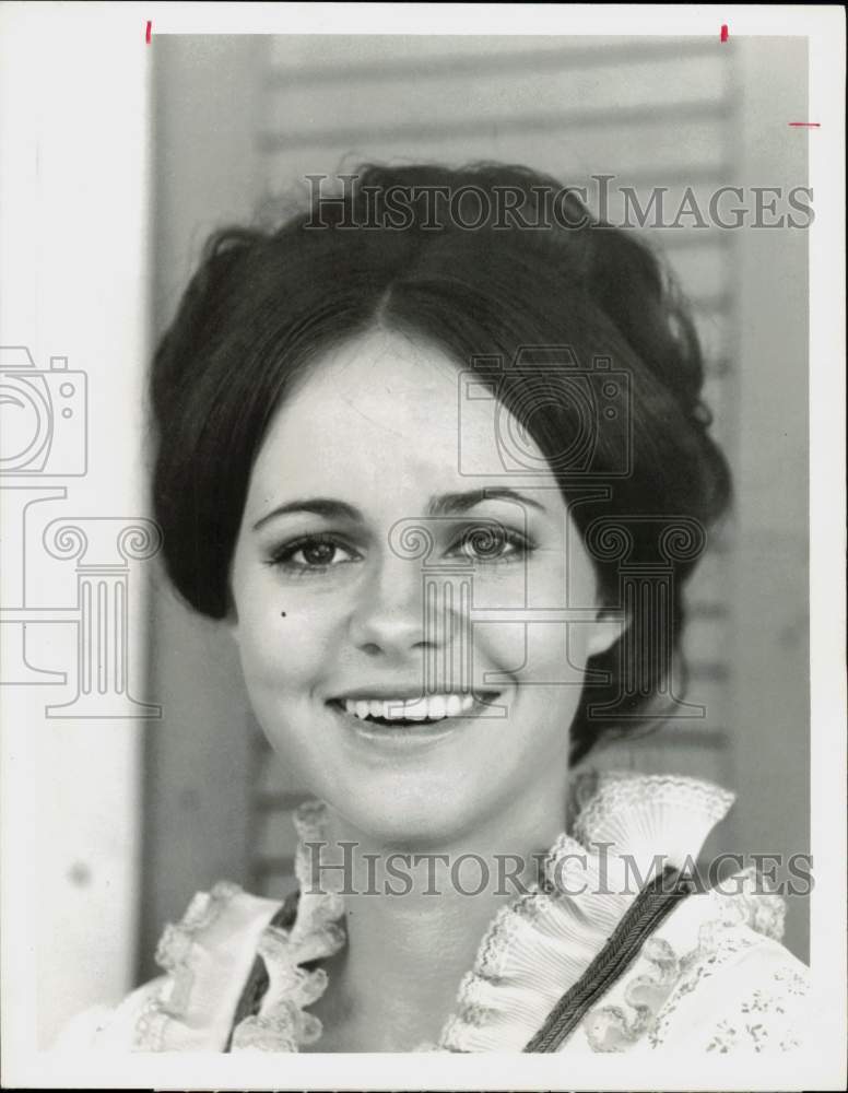 1971 Press Photo Sally Field stars as Clementine in &quot;Alias Smith and Jones&quot;- Historic Images