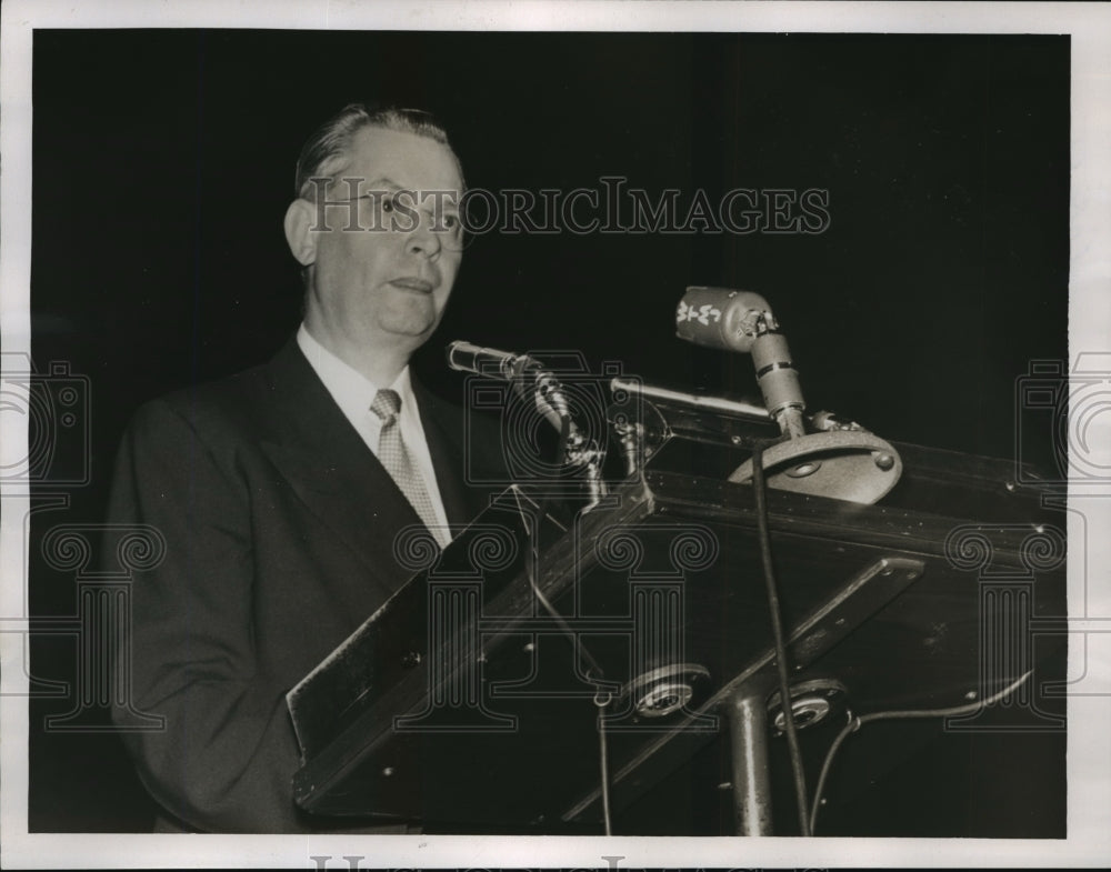 1953 Press Photo Robert Anderson Addressing United Farm Workers - mja00015 - Historic Images