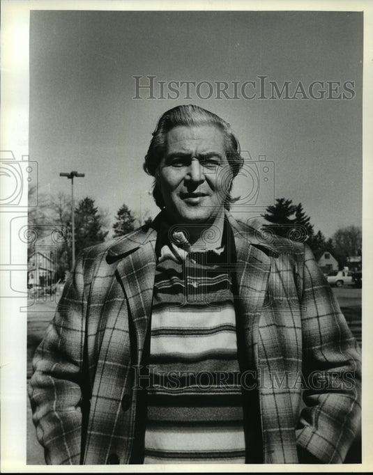 1981 Press Photo Roy Wilford Adams suing Merrill police for pounding his car - Historic Images