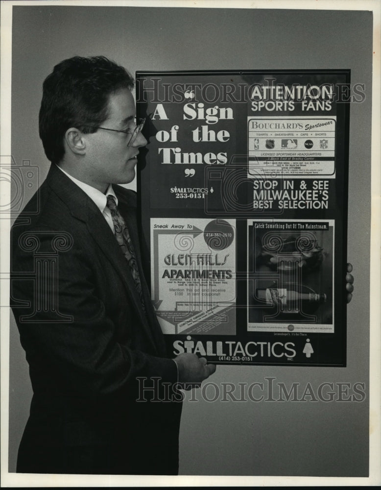 1992 Press Photo John Mueller, president of Stall Tactics Inc - mja00551 - Historic Images