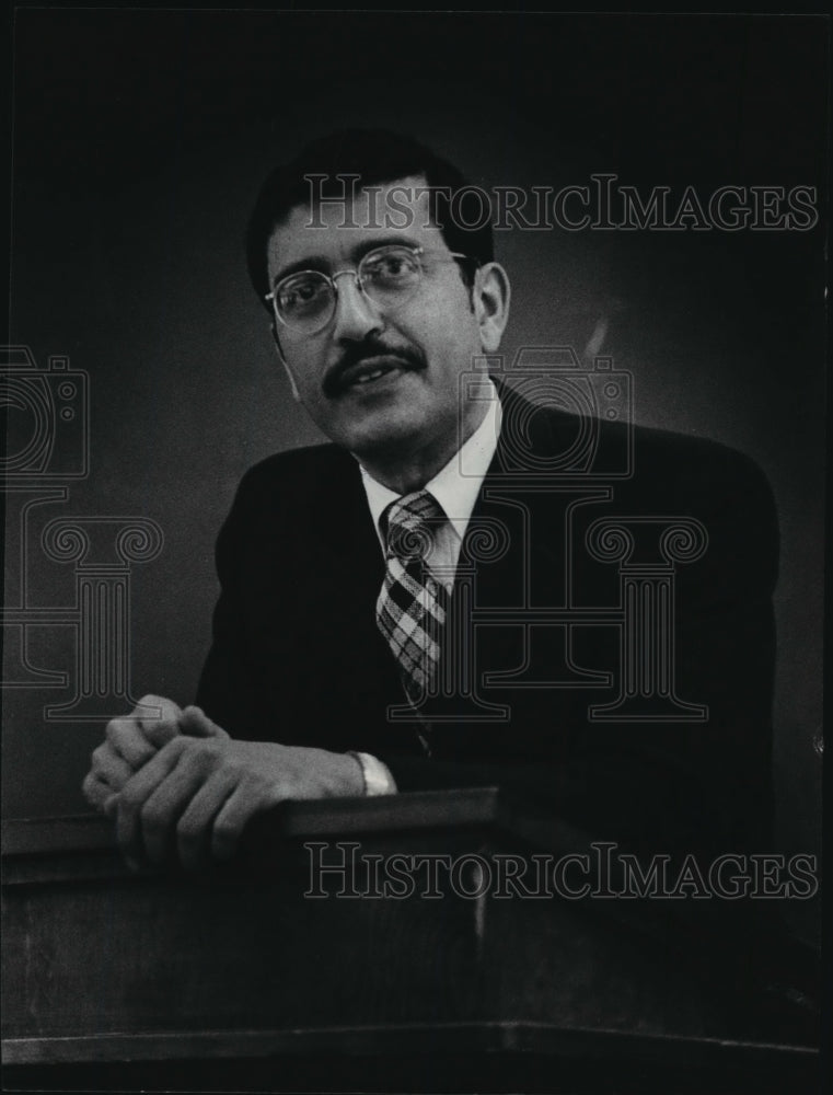 1977 Press Photo David W. Adamany, Wisconsin politician - mja00555-Historic Images