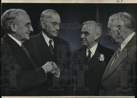 1950 Press Photo Retirement dinner for Charles Aarons, former Circuit Judge - Historic Images