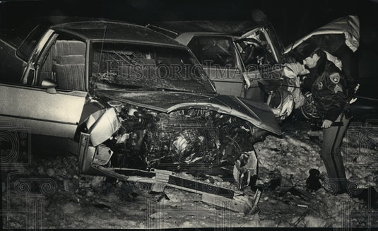 1988 Press Photo 2 car crashed that killed a 65yr old woman at Granville Rd - Historic Images
