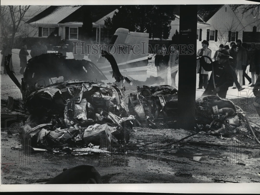 1973 Press Photo Cessna 421 of the Falk Corp crashes in Brookfield - mja01042 - Historic Images