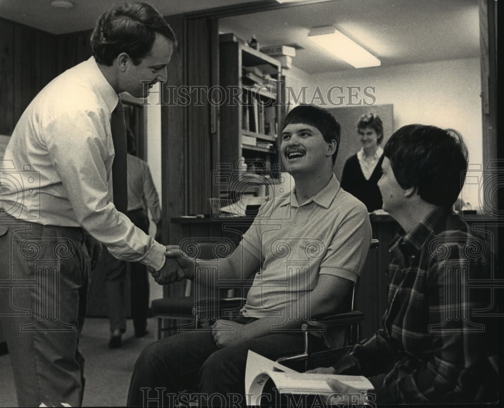 1987 Press Photo Richard Balliet greets patient Allen Roquet - mja01104-Historic Images